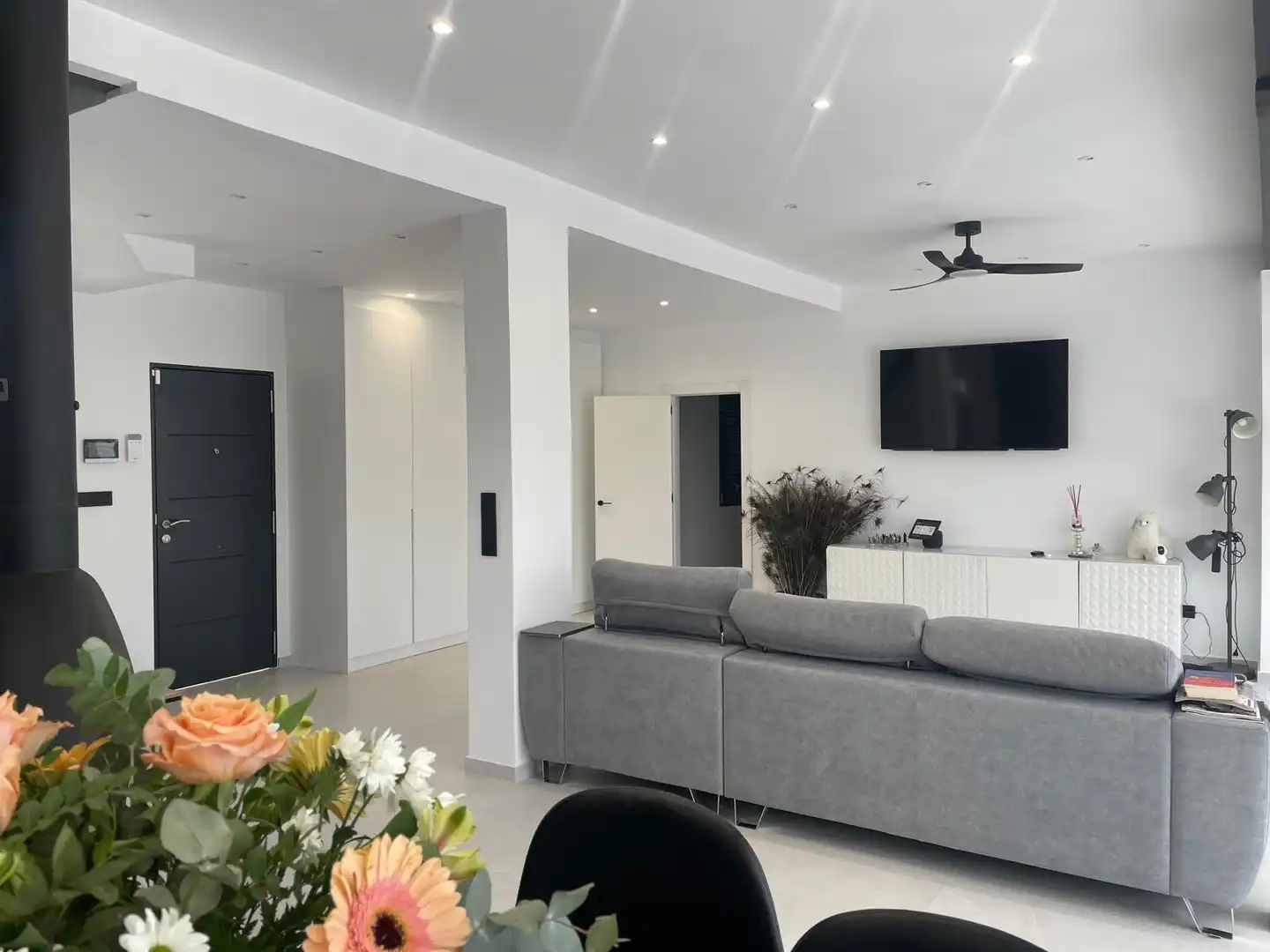 Sala d'estar de Casa o xalet en venda en Elche / Elx amb Aire condicionat, Terrassa i Traster