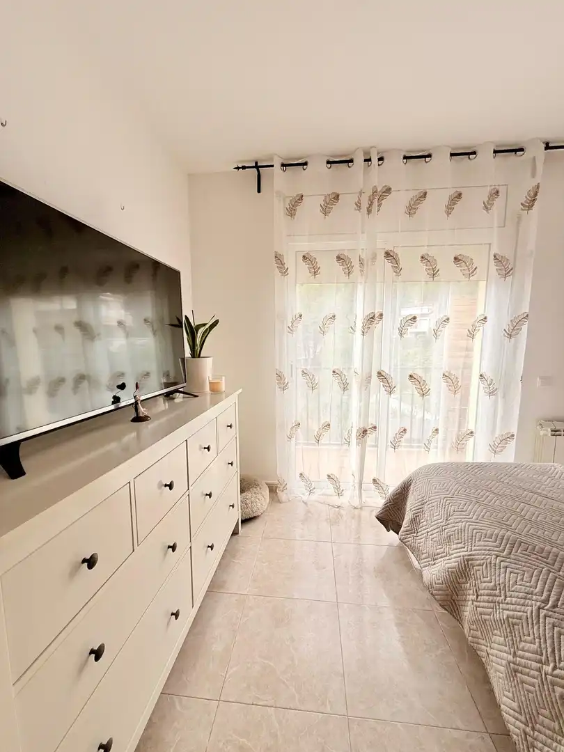 Habitación de Casa adosada en venta en Calafell con Calefacción, Jardín privado y Terraza