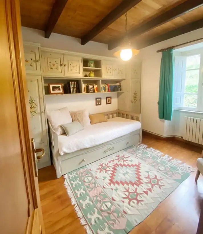 Habitación de Casa o chalet en venta en A Pontenova   con Calefacción, Jardín privado y Parquet