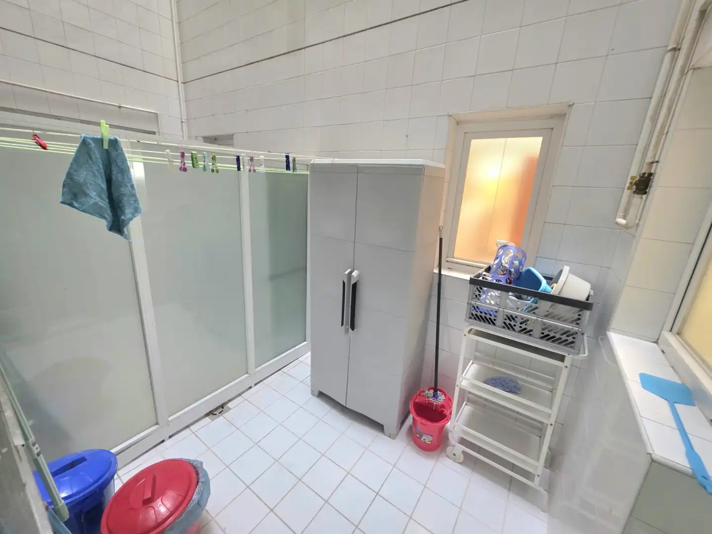 Baño de Piso de alquiler en Sabadell con Calefacción, Parquet y Amueblado