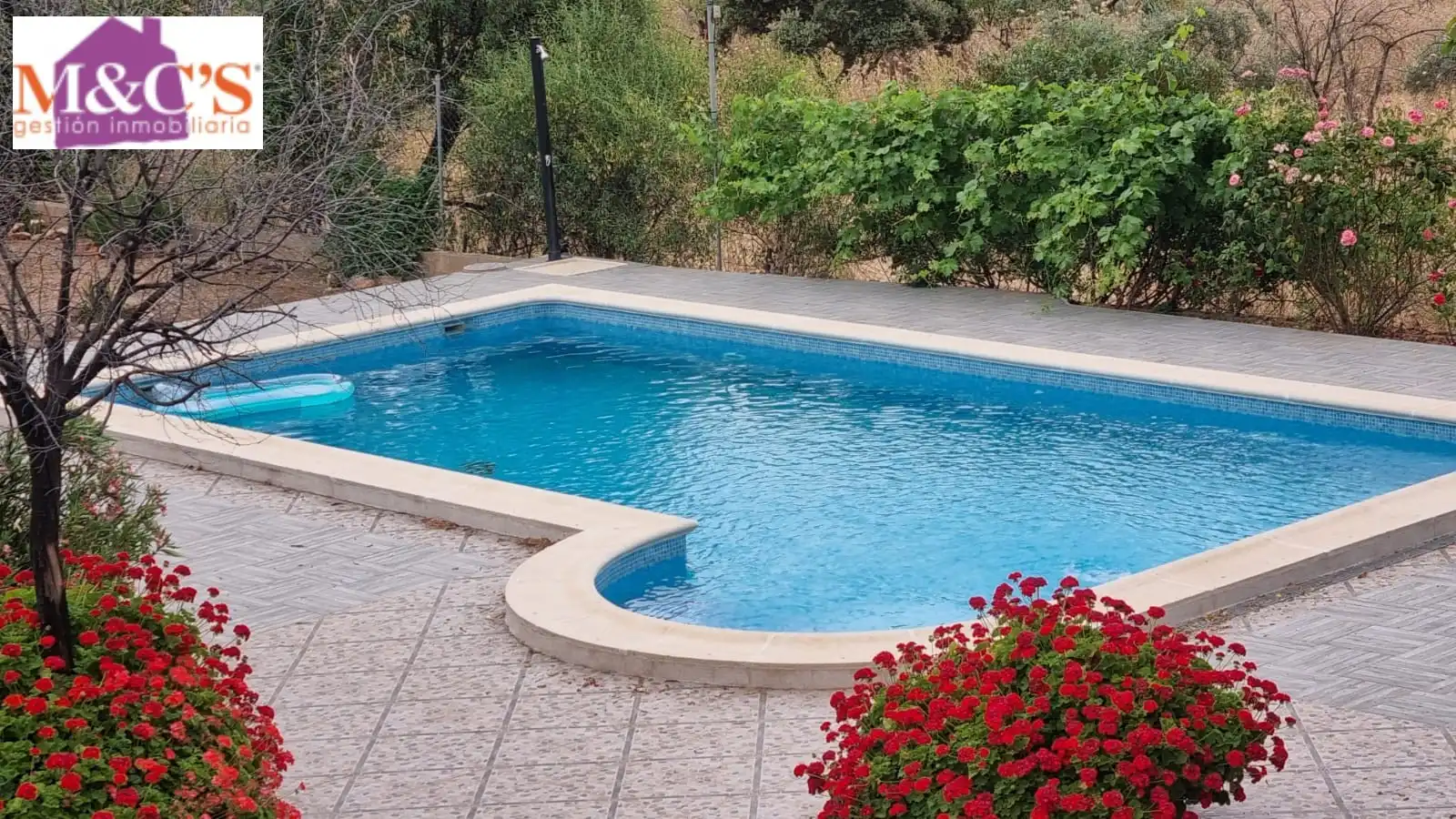 Swimming pool of Houses for sale in Hinojosas de Calatrava  with Air Conditioner, Heating and Private garden