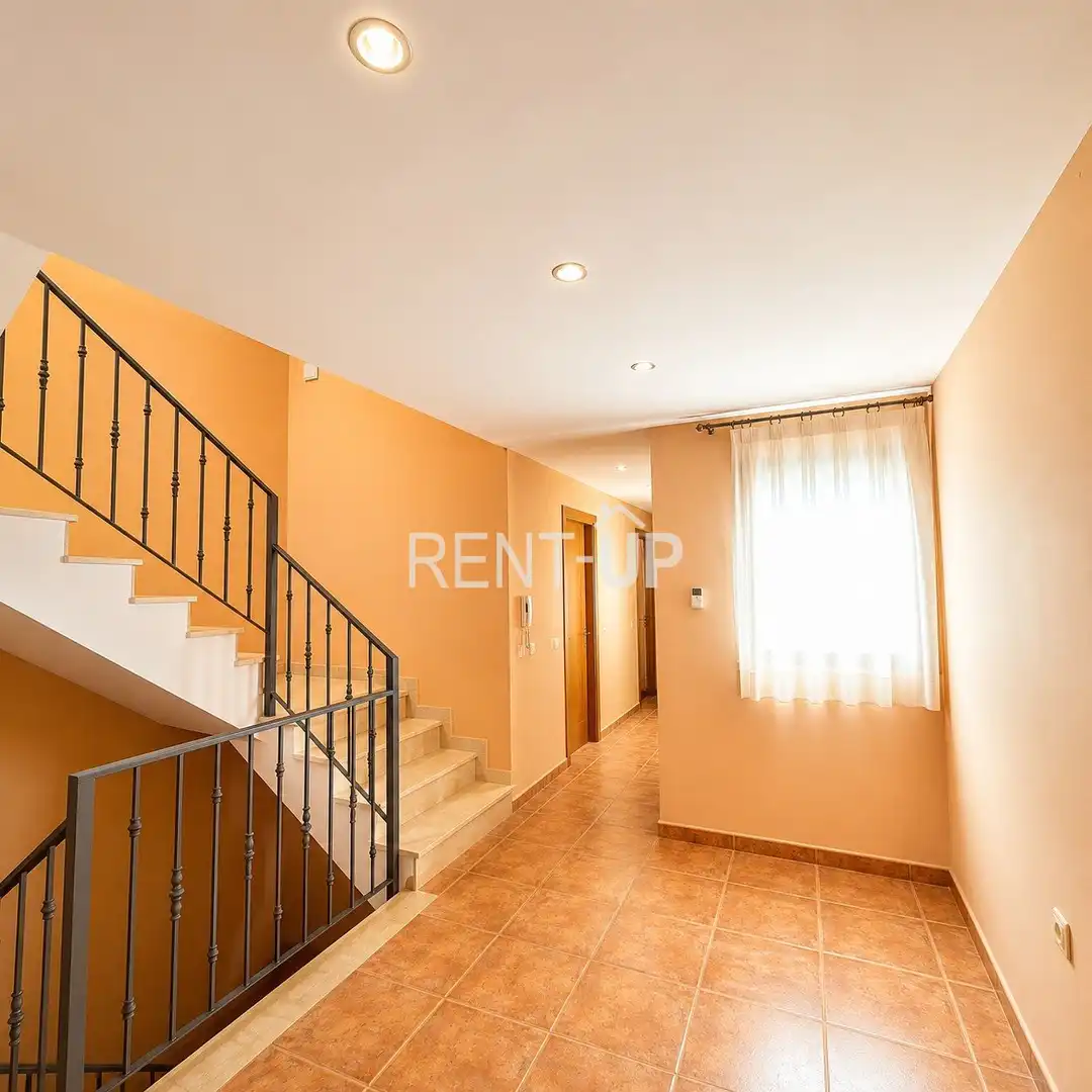 Casa adosada en venta en Novelé  / Novetlè con Aire acondicionado, Terraza y Trastero