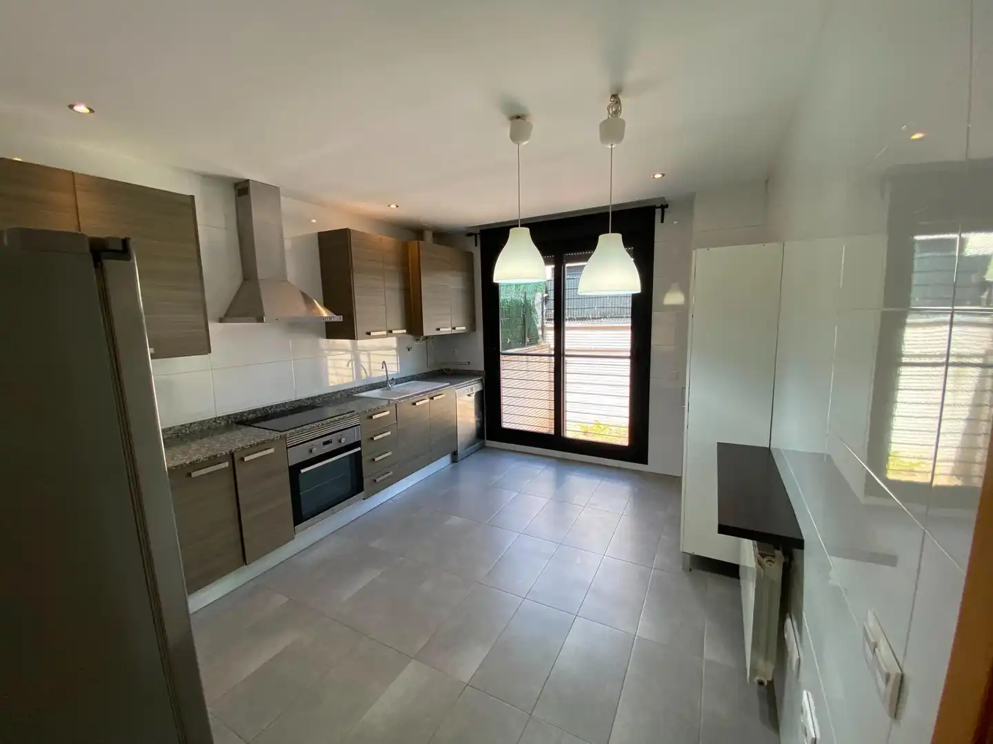 Cocina de Casa o chalet en venta en Castellón de la Plana / Castelló de la Plana con Aire acondicionado, Calefacción y Jardín privado