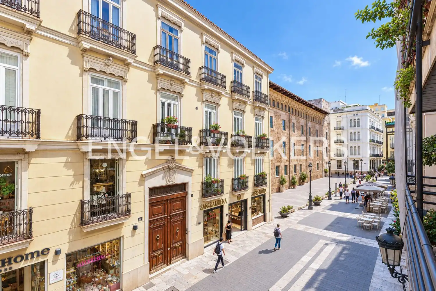 Exterior view of Flat for rent in Valencia  with Air Conditioner, Heating and Parquet flooring