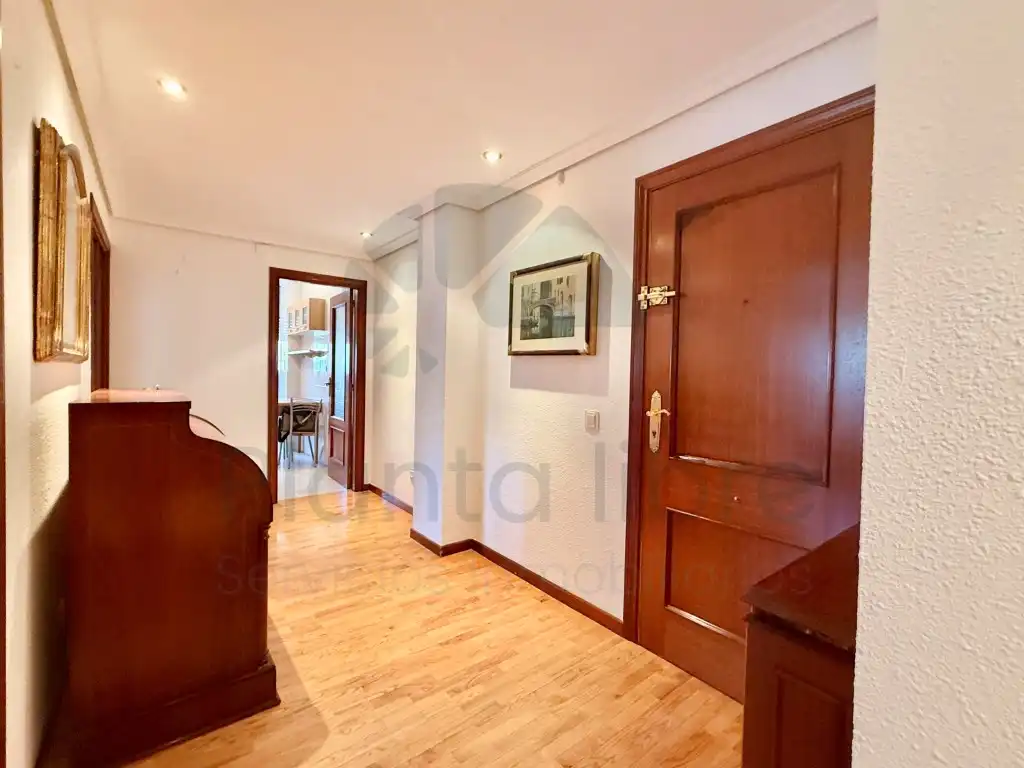 Flat for sale in  Logroño  with Air Conditioner and Balcony