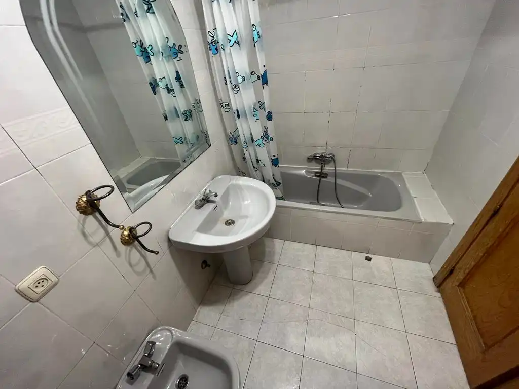 Bathroom of Flat for sale in Hospital