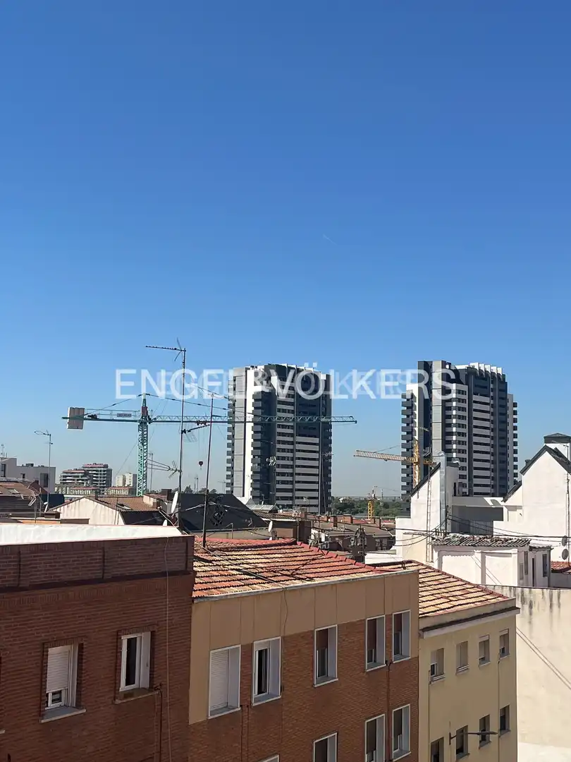 Vista exterior de Pis de lloguer en Madrid amb Aire condicionat, Calefacció i Piscina