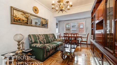 Foto 4 de Piso en venta en Calle de Sánchez Barcáiztegui, Pacífico, Madrid