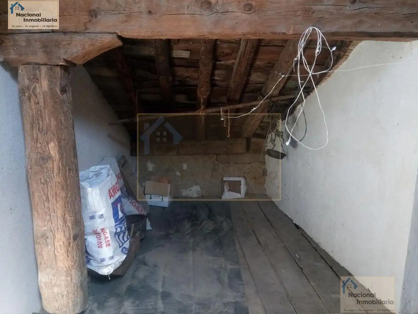 Casa o xalet en venda en Torre Val de San Pedro amb Calefacció, Moblat i Alarma