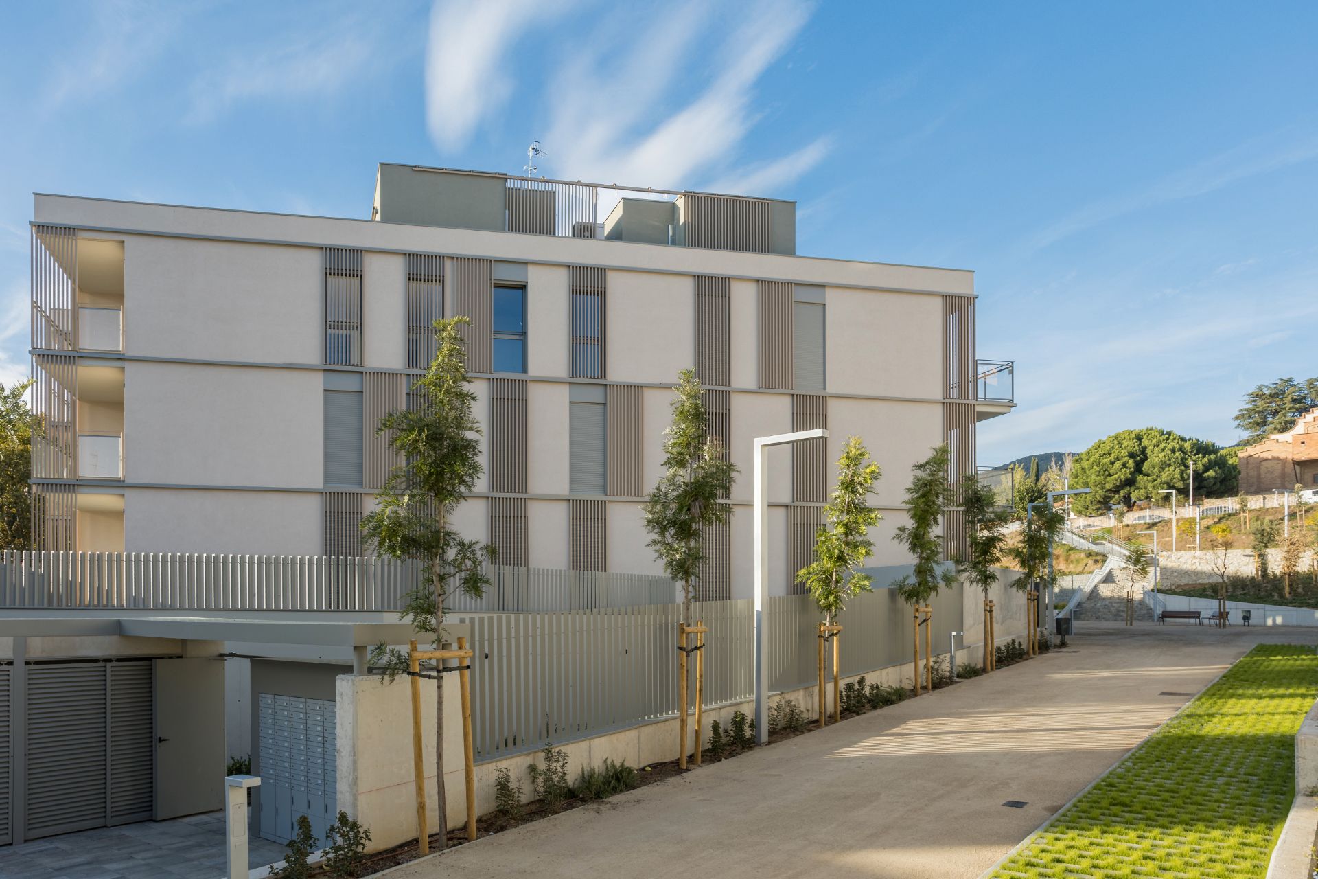 Exterior view of Duplex for sale in Tiana  with Air Conditioner, Heating and Parquet flooring