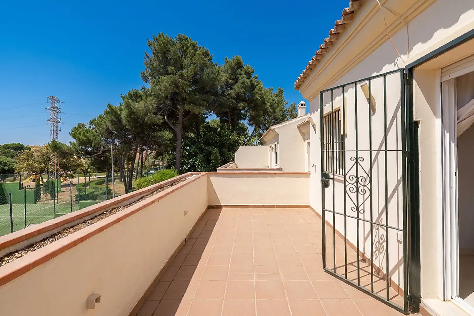 Terrace of Detached homes for sale in Marbella  with Air Conditioner, Heating and Private garden