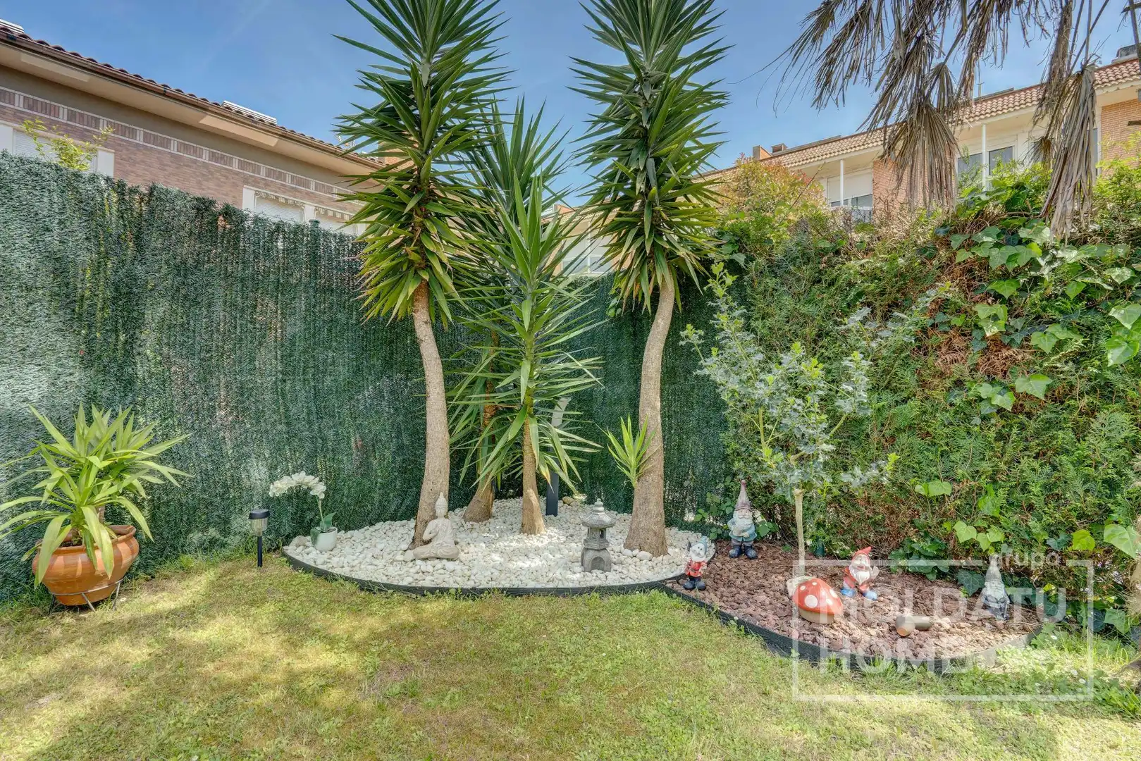 Garden of Detached homes for sale in Irun   with Heating, Private garden and Terrace