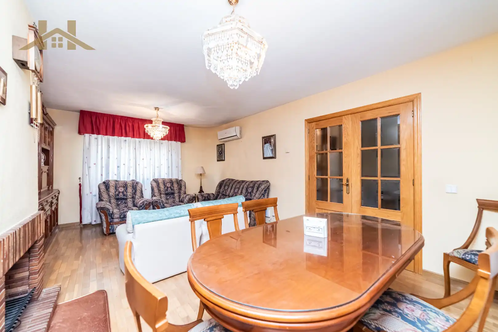 Comedor de Casa adosada en venta en Navalcarnero con Aire acondicionado, Calefacción y Jardín privado