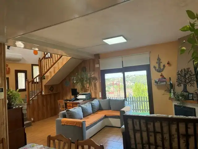 Sala de estar de Casa o chalet en venta en Lliçà d'Amunt con Aire acondicionado, Calefacción y Jardín privado