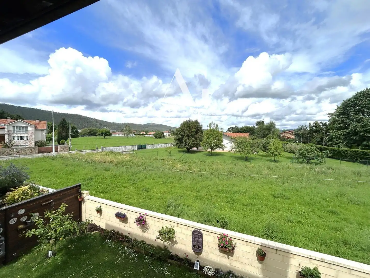 Casa adosada en venta en Cabezón de la Sal con Calefacción, Jardín privado y Terraza