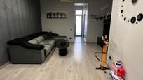 Living room of Flat for sale in L'Hospitalet de Llobregat  with Heating, Terrace and Balcony