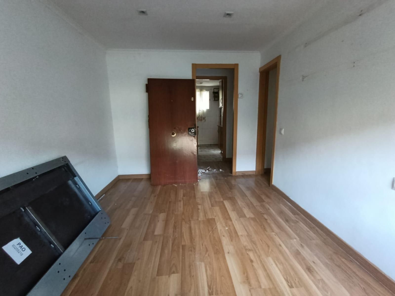 Dormitori de Planta baixa en venda en  Barcelona Capital