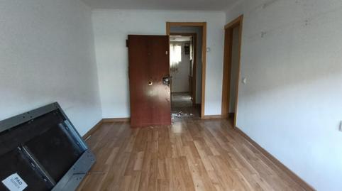 Foto 2 de Planta baixa en venda a Ciutat Meridiana, Barcelona