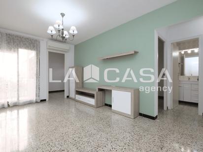 Living room of Flat for sale in  Barcelona Capital  with Heating and Balcony