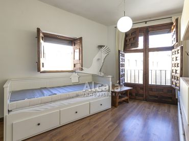 Piso con balcón en venta en Casco histórico