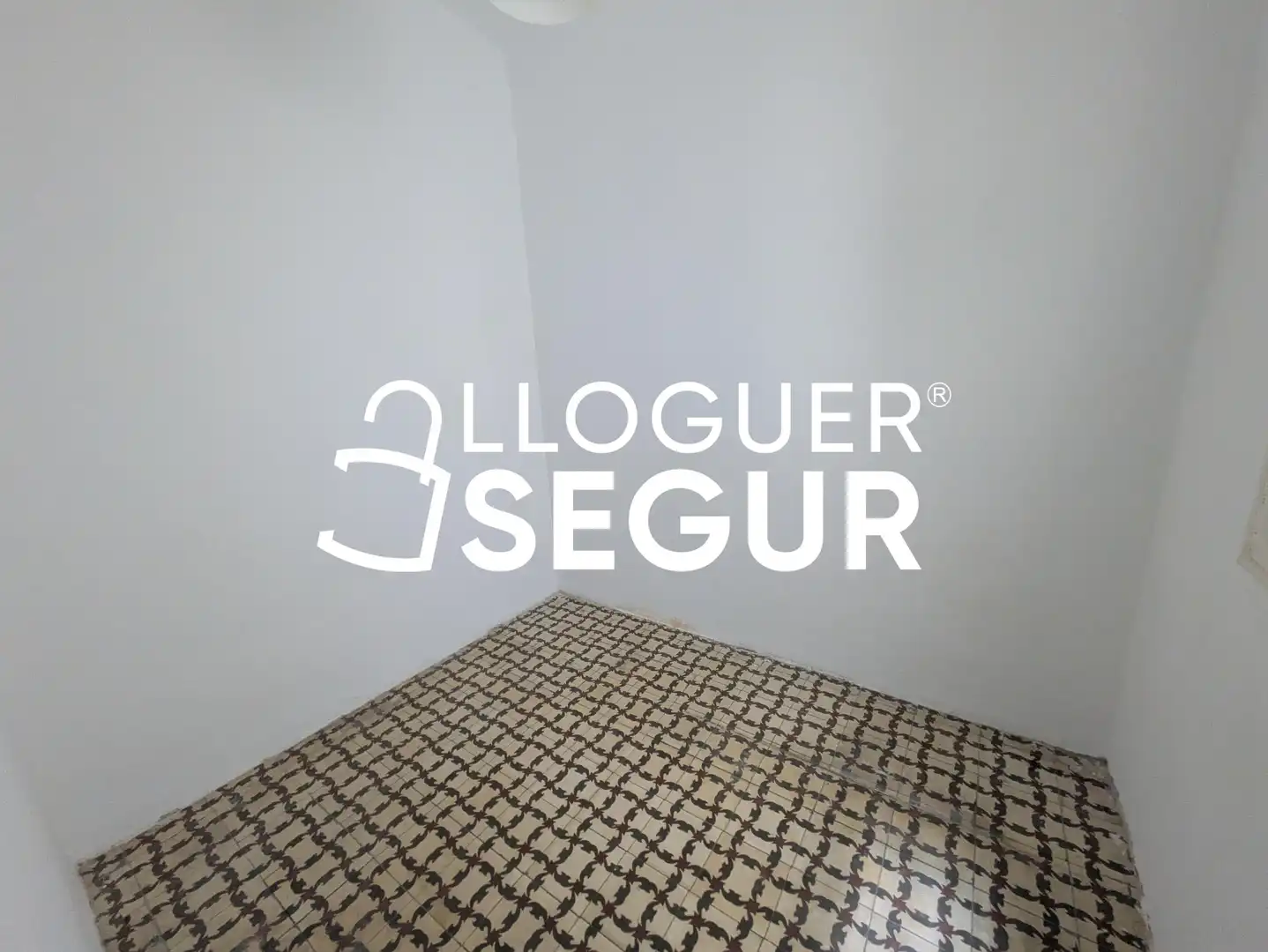 Piso de alquiler en Violant d'Hongria, Sants