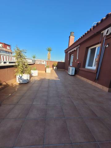 Ático en Venta en Calle ESTERAS en Sants-Badal