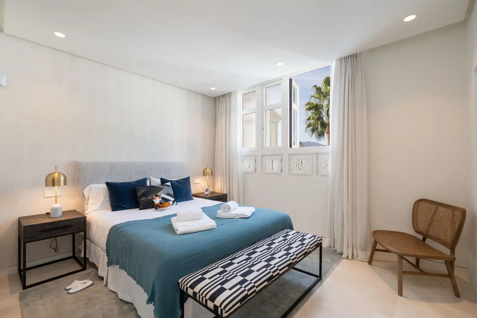 Habitación de Dúplex en venta en Marbella con Aire acondicionado, Terraza y Trastero