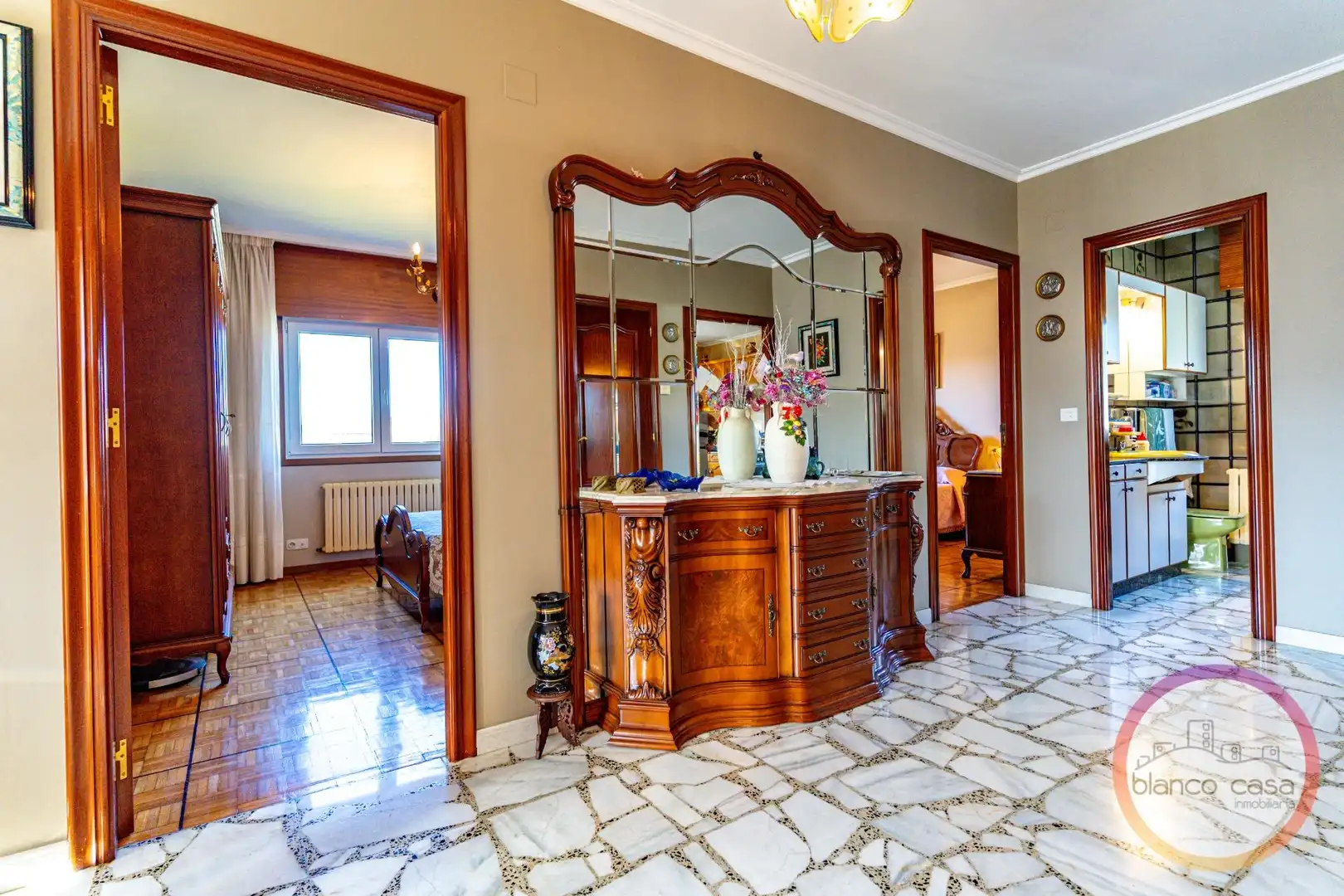 Casa amb terrassa en venda a Carballo, imagen 3