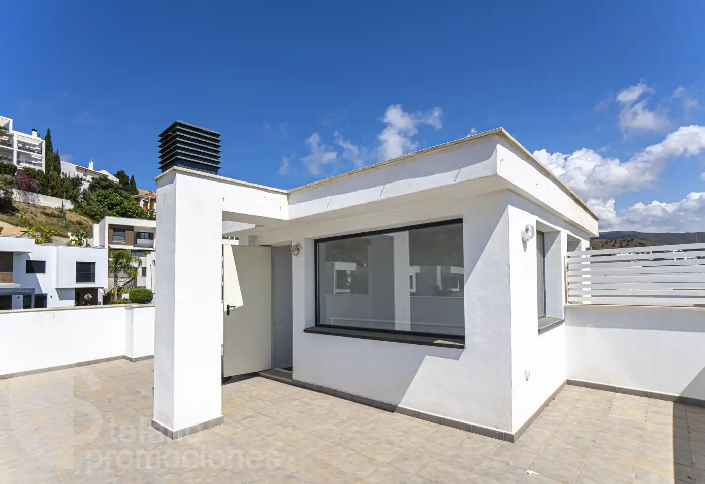 Vista exterior de Casa adosada en venta en Málaga con Aire acondicionado, Calefacción y Jardín privado