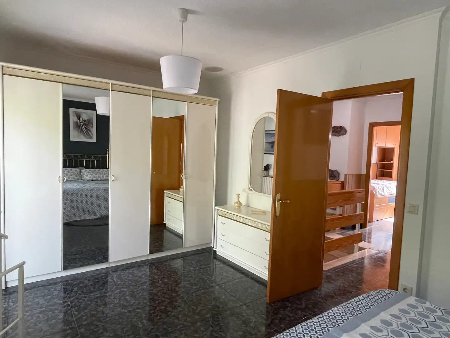 Bedroom of Detached homes for sale in Olot, Girona