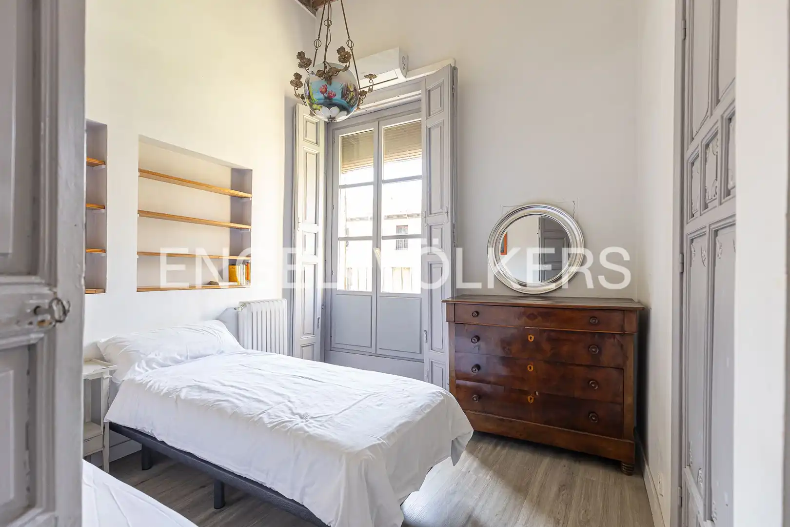 Schlafzimmer von Wohnung zur Miete in Madrid mit Klimaanlage, Heizung und Abstellraum