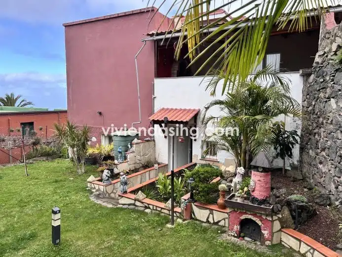 Vista exterior de Casa o chalet en venta en Los Realejos con Jardín privado y Terraza