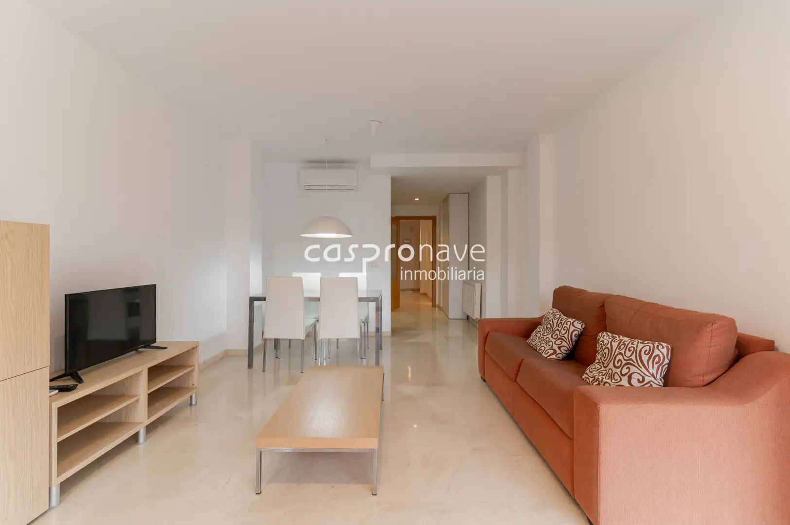 Living room of Study for sale in Castellón de la Plana / Castelló de la Plana  with Air Conditioner and Furnished