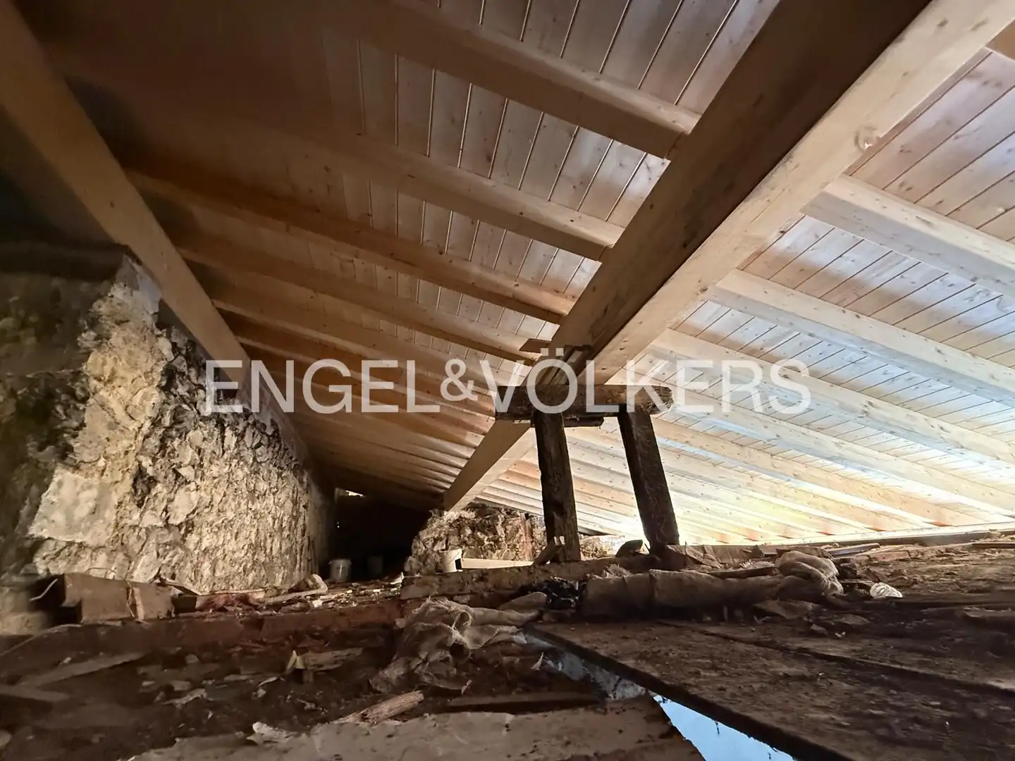 Casa o xalet en venda en Puente Viesgo amb Calefacció, Jardí privat i Balcó