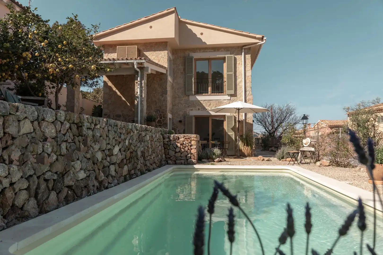 Vista exterior de Casa o chalet en venta en Banyalbufar con Terraza y Balcón