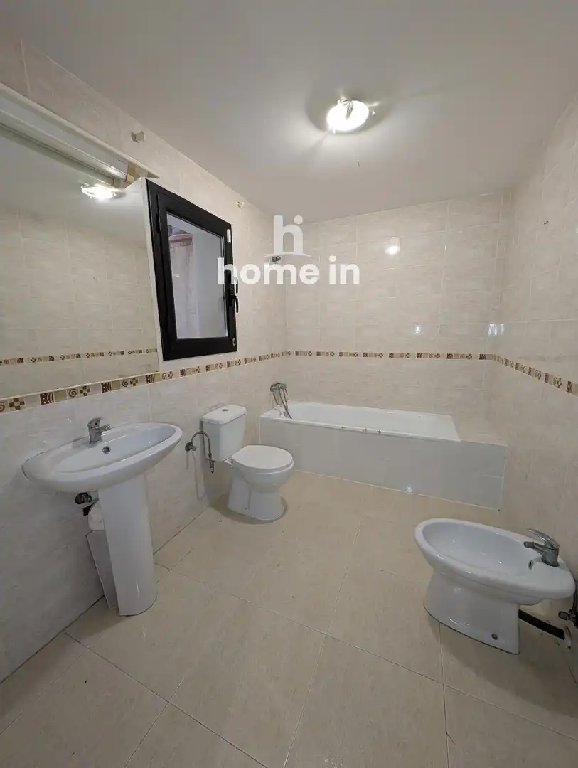 Piso en venta en Av Catalunya, Zona Hospital