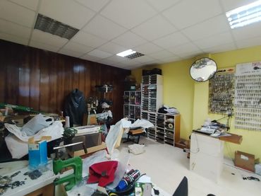 Local comercial de lloguer a Centre Vila