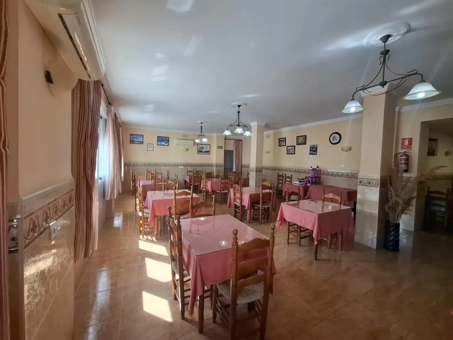 Edificio en venta en Tolox