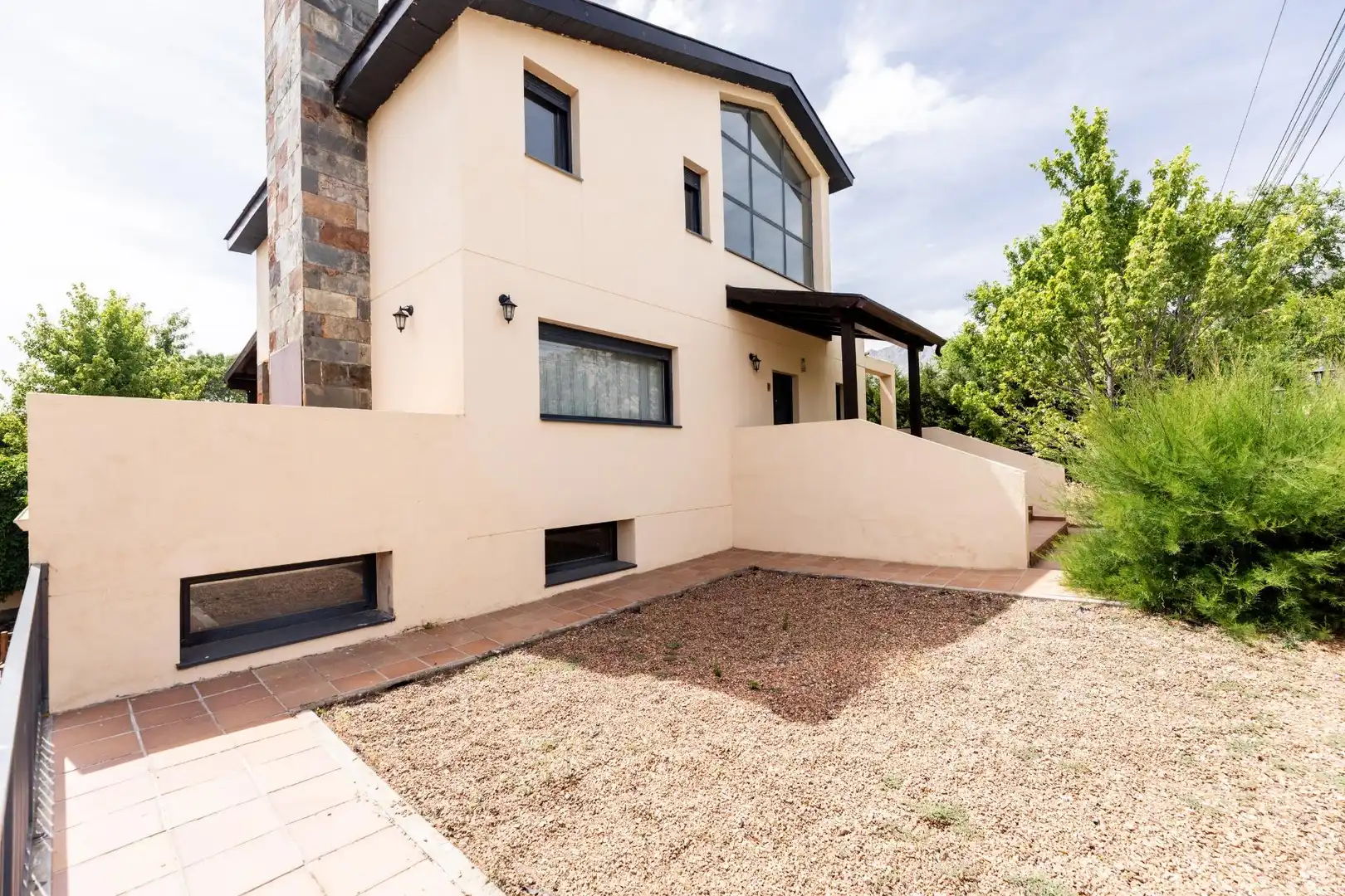 Vista exterior de Casa o chalet en venta en El Boalo - Cerceda – Mataelpino con Calefacción, Terraza y Piscina