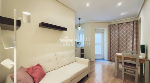 Foto 5 de Piso de alquiler en Calle Blanca de Navarra, Almagro, Madrid Capital