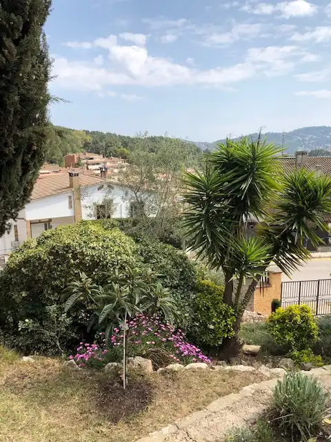 Vista exterior de Casa o xalet en venda en La Palma de Cervelló amb Aire condicionat, Calefacció i Jardí privat