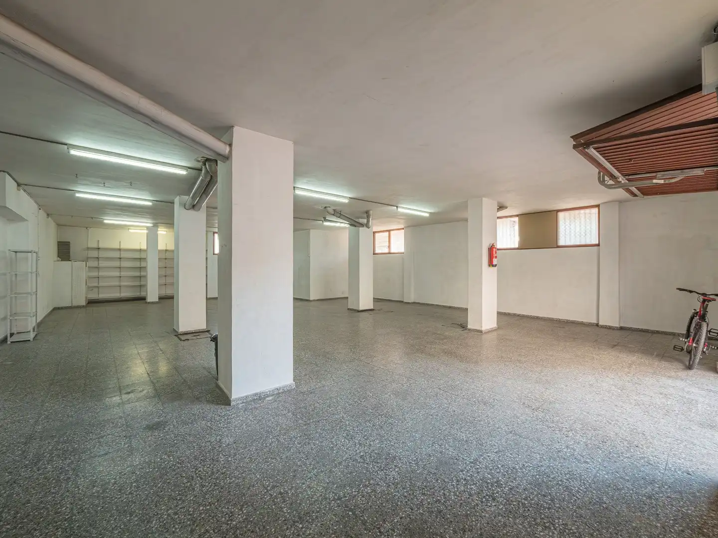 Parking for sale in Calle CARRER DE SANT FELIP, imagen 3