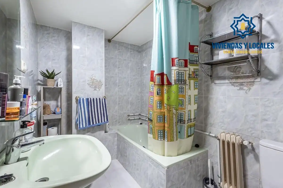 Flat with lift for sale in Beiro, imagen 13