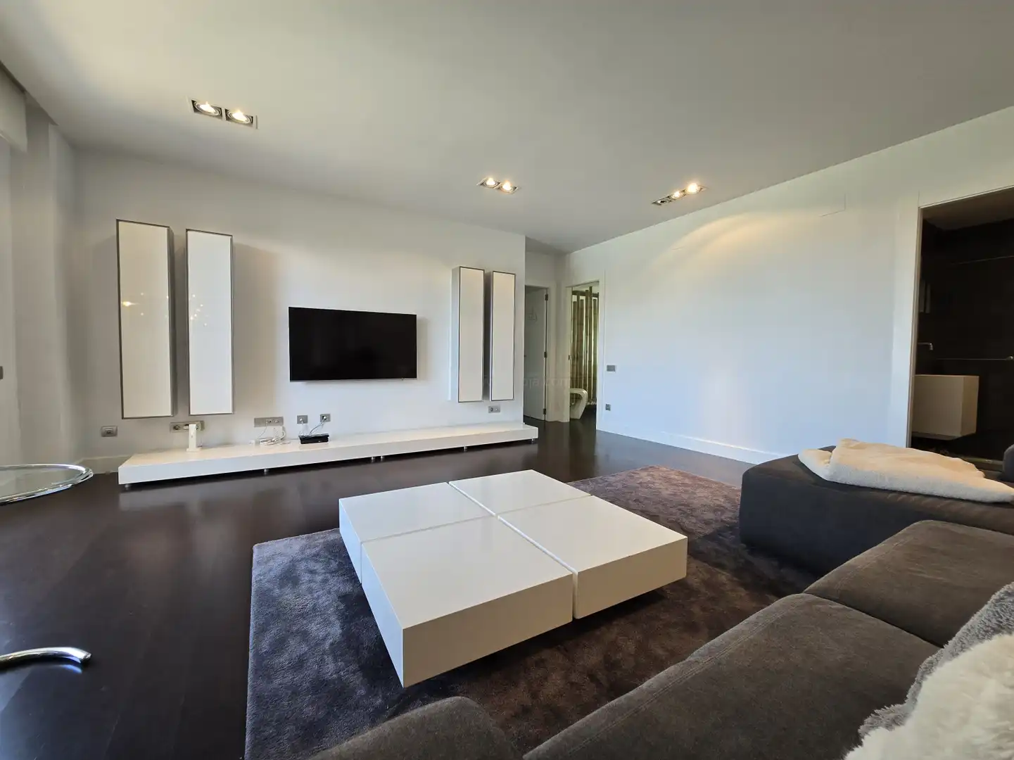 Living room of Flat for sale in  Logroño  with Heating, Private garden and Storage room