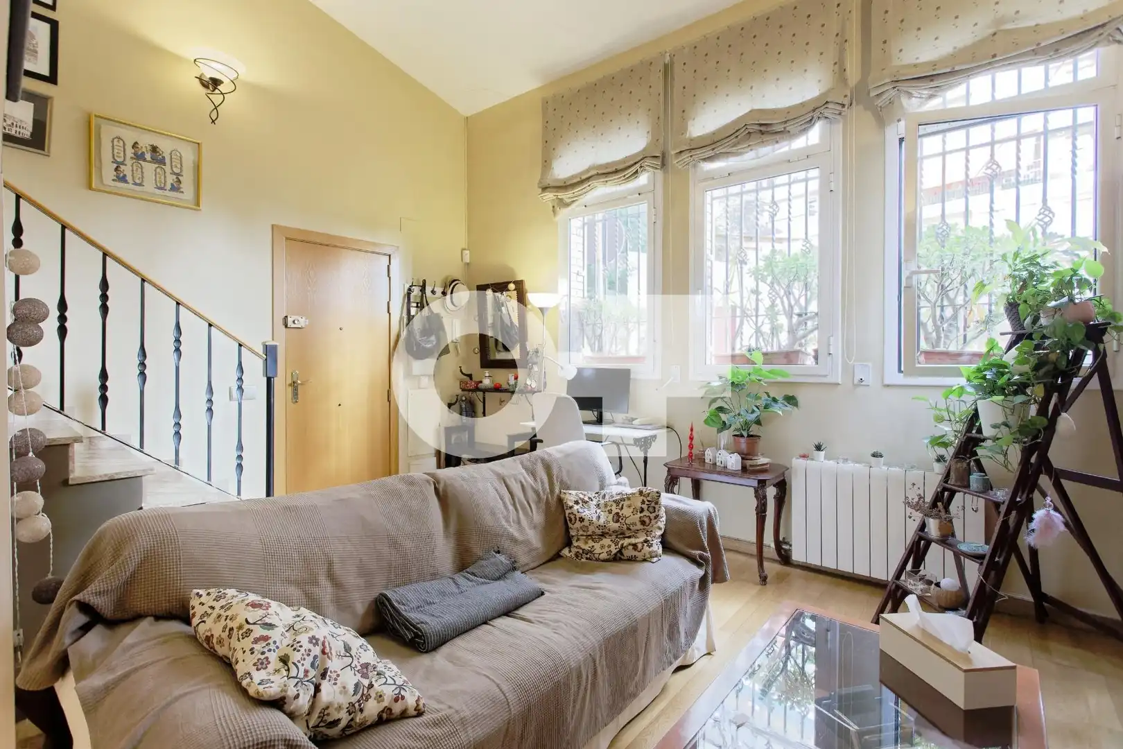 Living room of Duplexes for sale in Barcelona  with Heating, Parquet flooring and Terrace