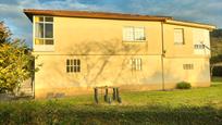 Vista exterior de Casa o xalet en venda en Abegondo amb Calefacció, Jardí privat i Parquet