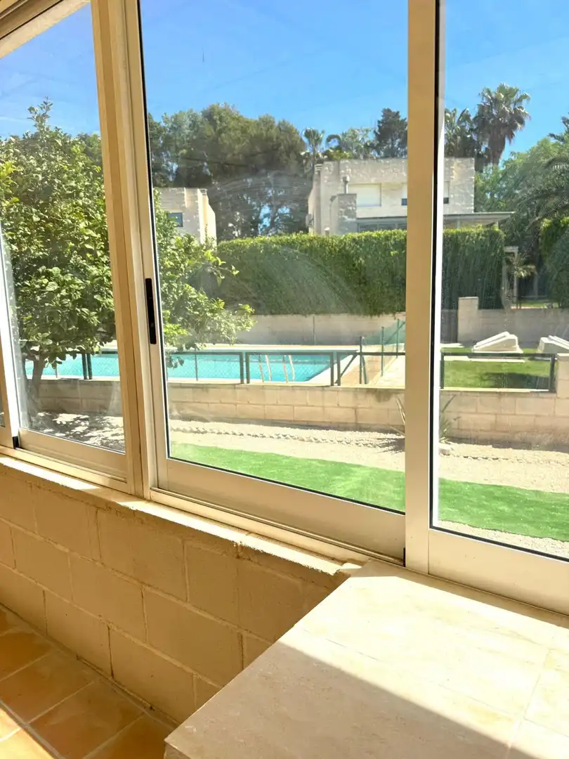Exterior view of Houses for rent in El Campello  with Community pool