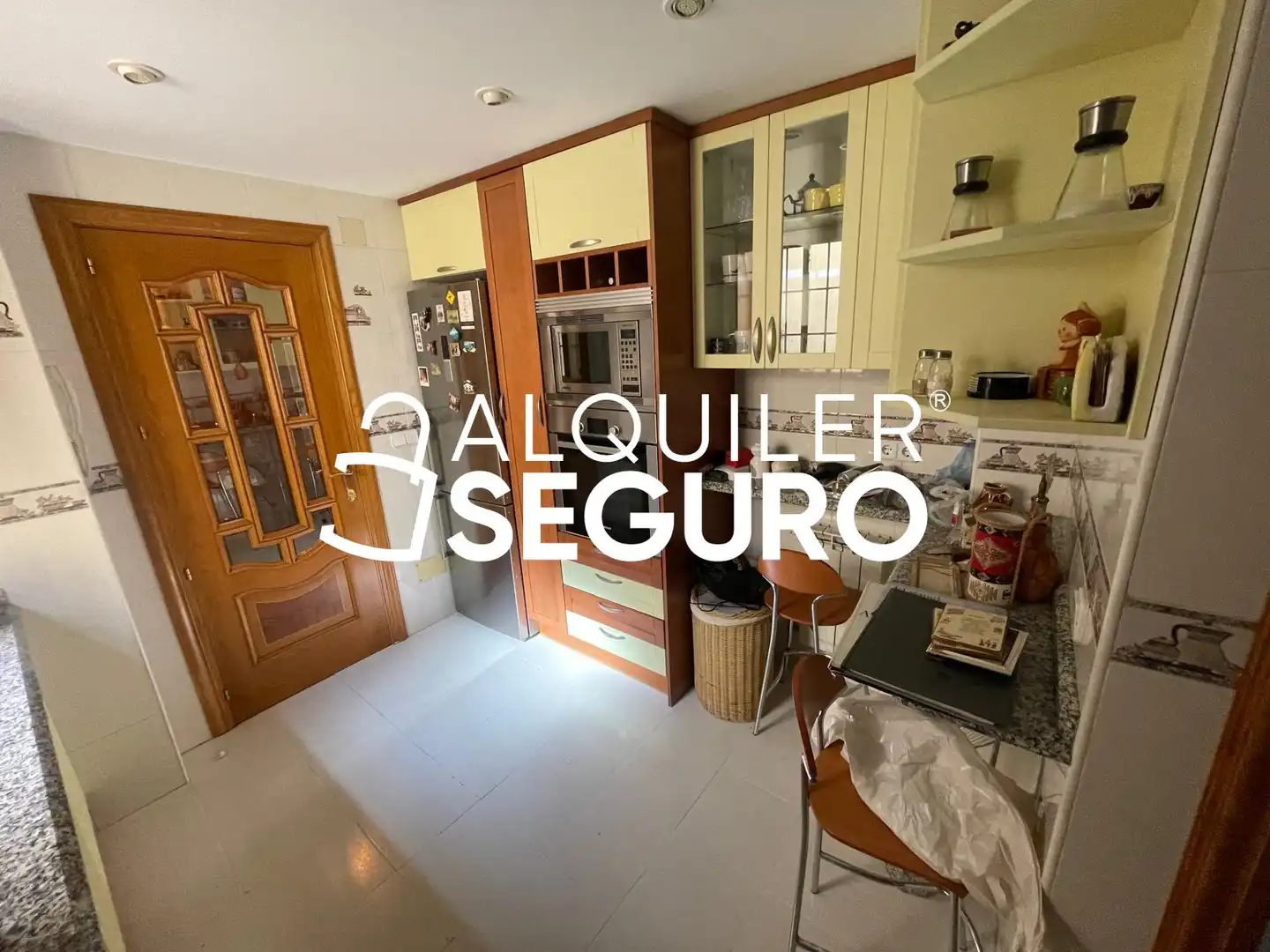 Cocina de Piso de alquiler en Madrid con Calefacción, Terraza y Amueblado