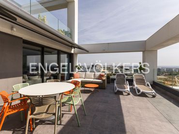 Flat with pool for sale in Hortaleza