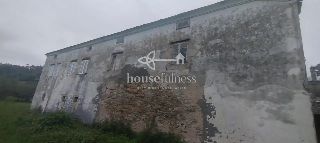 Vista exterior de Casa o xalet en venda en Ortigueira amb Jardí privat i Traster